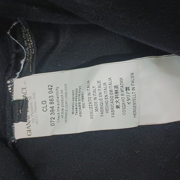 Versace tshirts - Picture 4 of 4